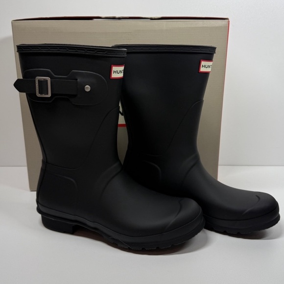 NIB •Hunter Women's Original Short Black Rain Boots Size: 9 - Picture 1 of 7